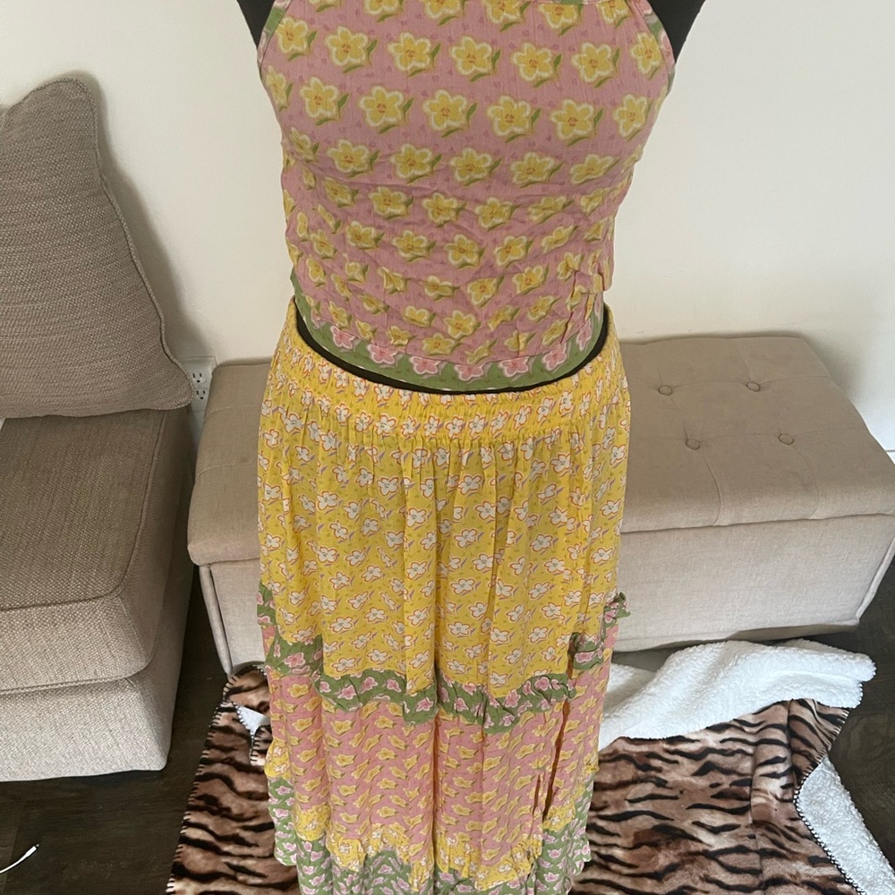 Skirt set sz medium